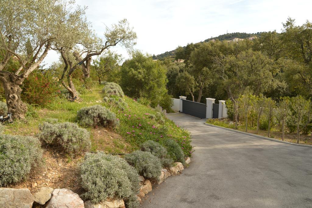 Villa Louancelie B&B Cavalaire-sur-Mer Oda fotoğraf