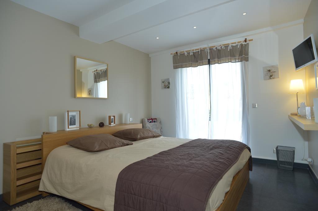 Villa Louancelie B&B Cavalaire-sur-Mer Oda fotoğraf